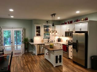 252 Beck Creek Cir, Flat Rock, NC 28731