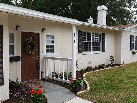 2nd image of 4542 Verona Ave