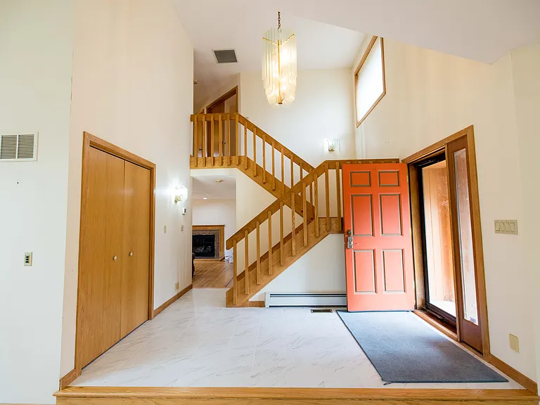 18 Clifford Ave — Photo 19