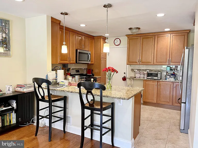 302 Marten Rd — Photo 6