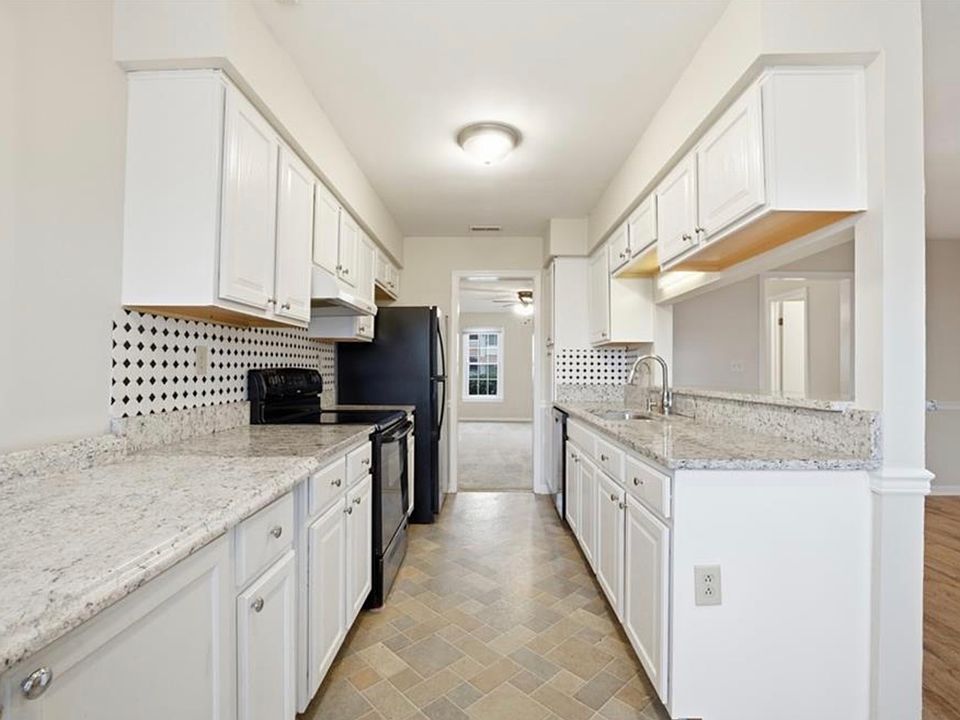 1st image of 5531 Old Guard Cres #1