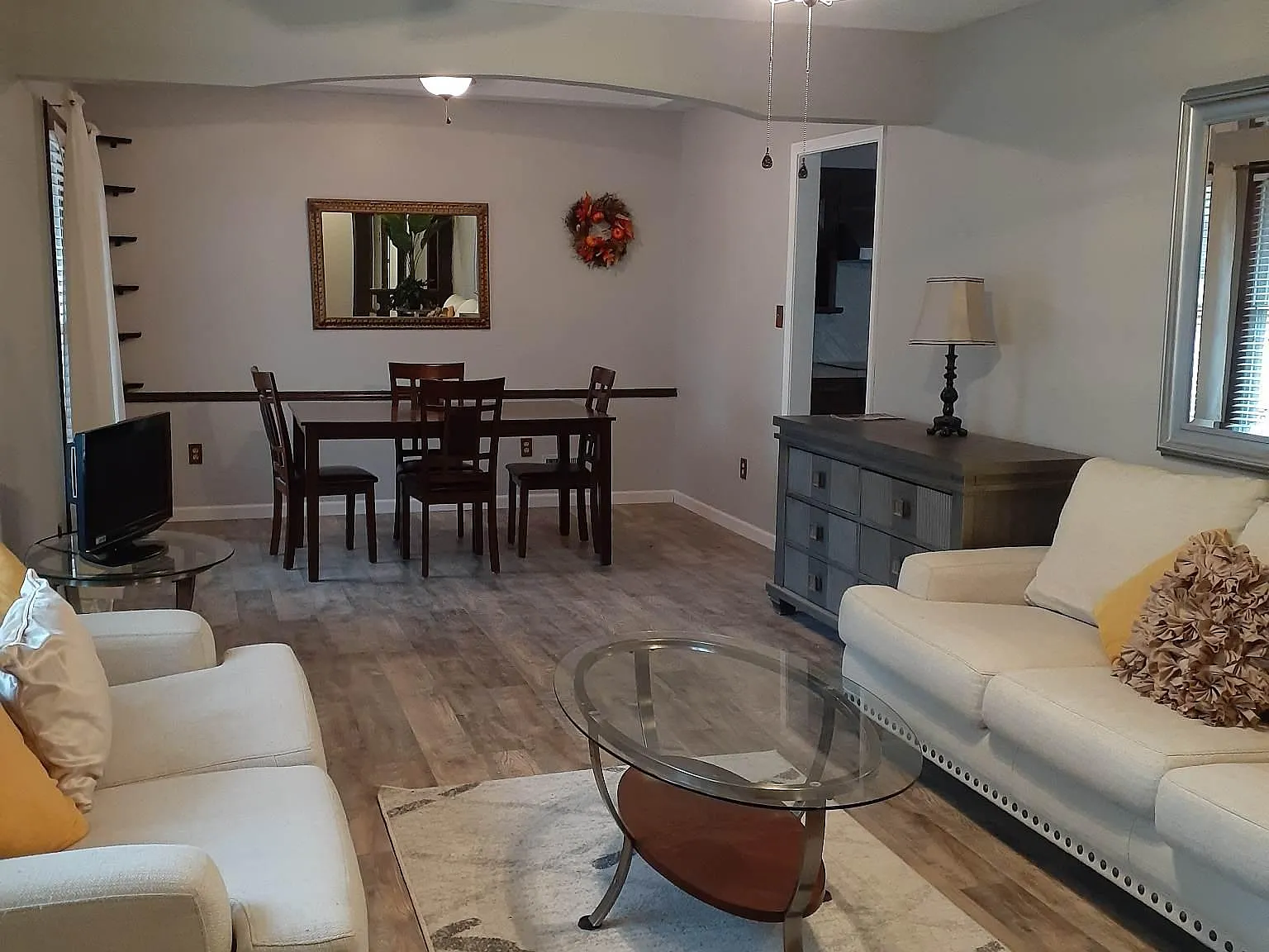 4 bed, 2485 sqft, $2,650 — Photo 2