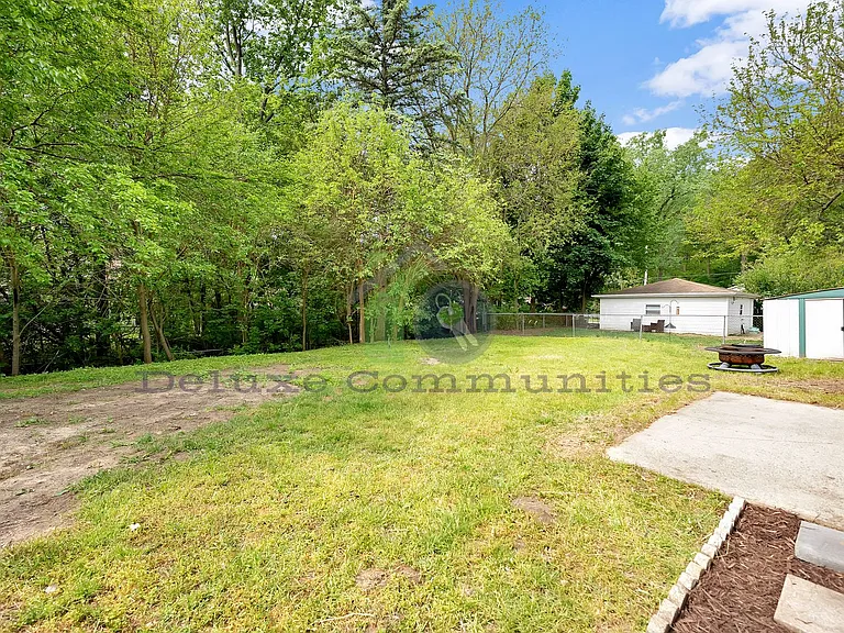 1244 Katrina Dr SE — Photo 31