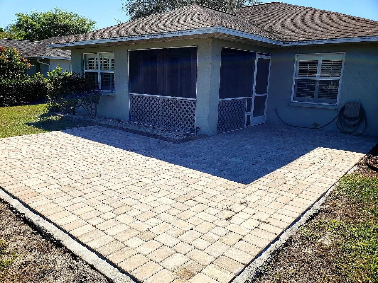 5253 Old Ashwood Dr — Photo 3