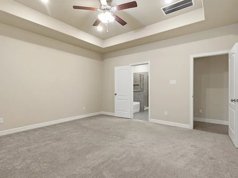 119 Buttonwood Ct — Photo 18