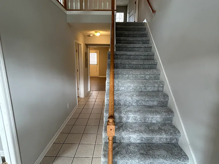 1525 Middleborough Ct — Photo 17