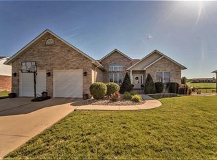 413 Traver Tine Cir, Millstadt, IL 62260