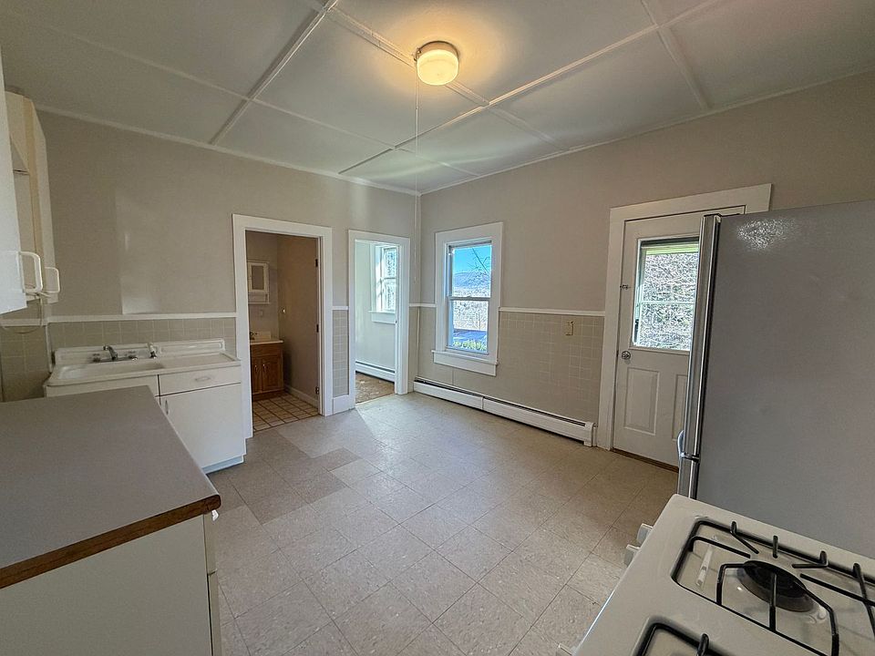 1st image of 21-23 Lyman St #21A