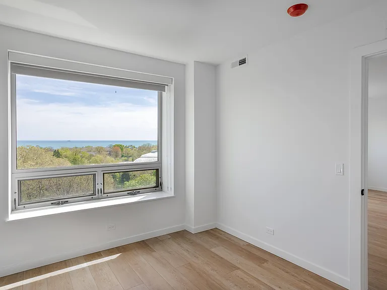 The Nest at Lincoln Park West — Photo 111