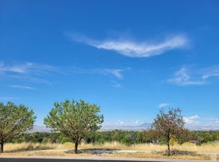 1405 N Aspen Dr, Logan, UT 84341