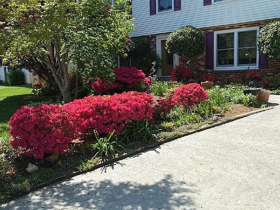 3rd image of 2620 Armada St