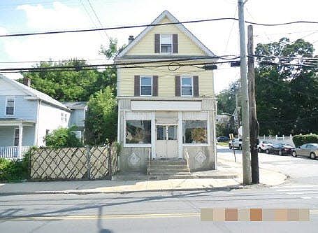 1st image of 200 Ashford Ave