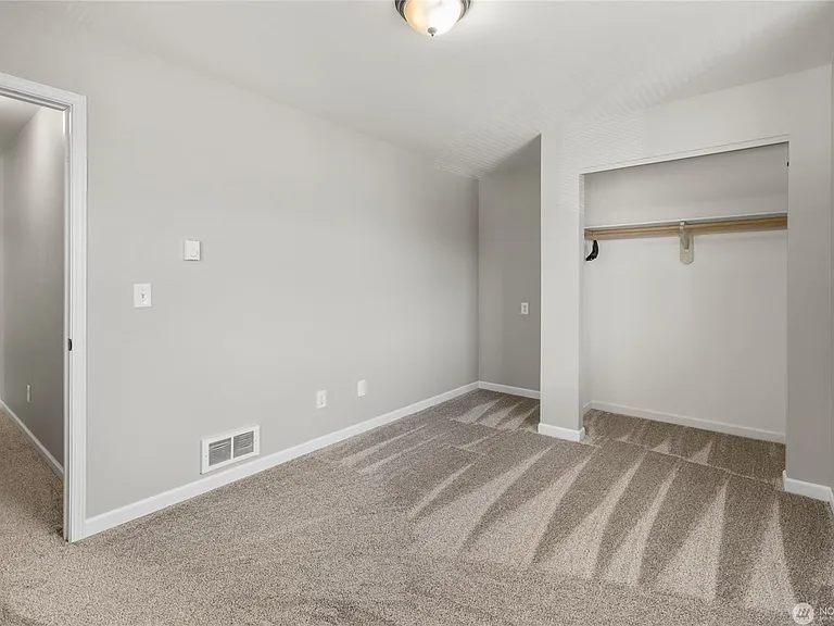 502 E River Ave #B — Photo 14