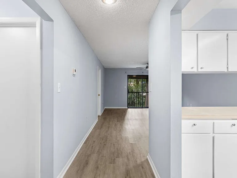 2953 SW 32nd Ave — Photo 17