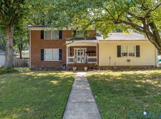 222 Homestead Dr, Colonial Heights, VA 23834
