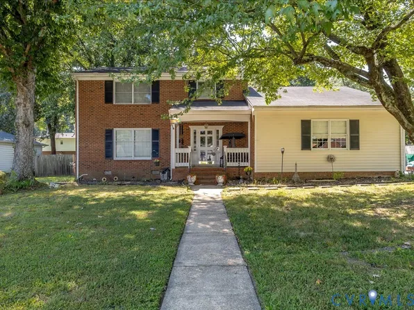 222 Homestead Dr, Colonial Heights, VA 23834