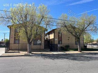 406 E Avenue Q #3-4, Palmdale, CA 93550