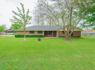 2909 S Rolling Hills Dr, Sherman, TX 75092