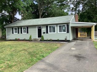 77 Green Manor Ave, Windsor, CT 06095