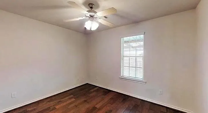 4214 Alexandria Ave — Photo 16