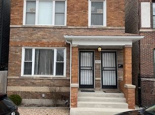 2823 N Clybourn Ave #1, Chicago, IL 60618