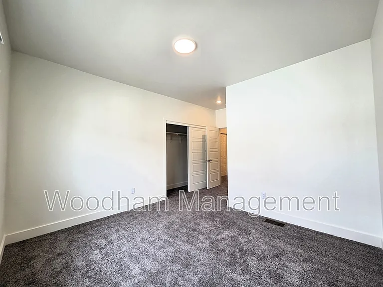 4819 Harvest Pkwy — Photo 34
