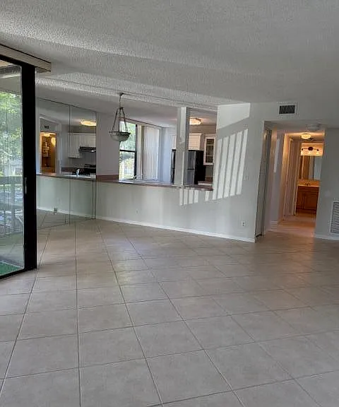 500 Egret Cir #8211 — Photo 13
