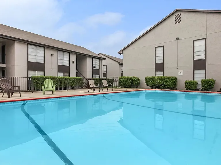 Marigold Apartments — Photo 3