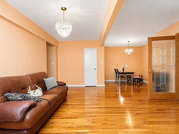 5th image of 3101 Ocean Pkwy APT 4H