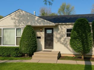 9127 Central Ave, Oak Lawn, IL 60453