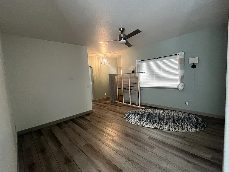 317 Victoria St — Photo 24