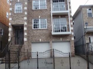 29 Governor St, Newark, NJ 07102