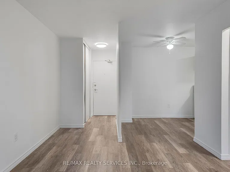 223 Jackson St W #1009 — Photo 5