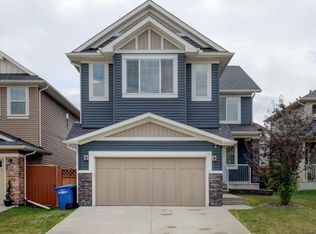 17 N Baywater Ln SW, Airdrie, AB T4B 3V6