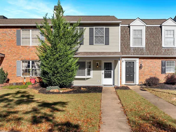 150 Shady Tree Dr, Greenville, SC 29687