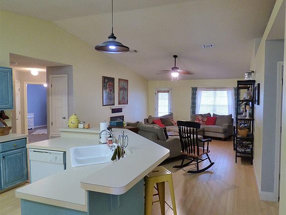 4th image of 1191 Crane Cove Blvd