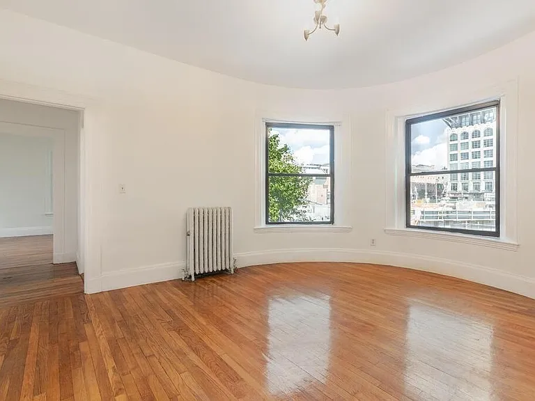 1091 Boylston St #26 — Photo 2