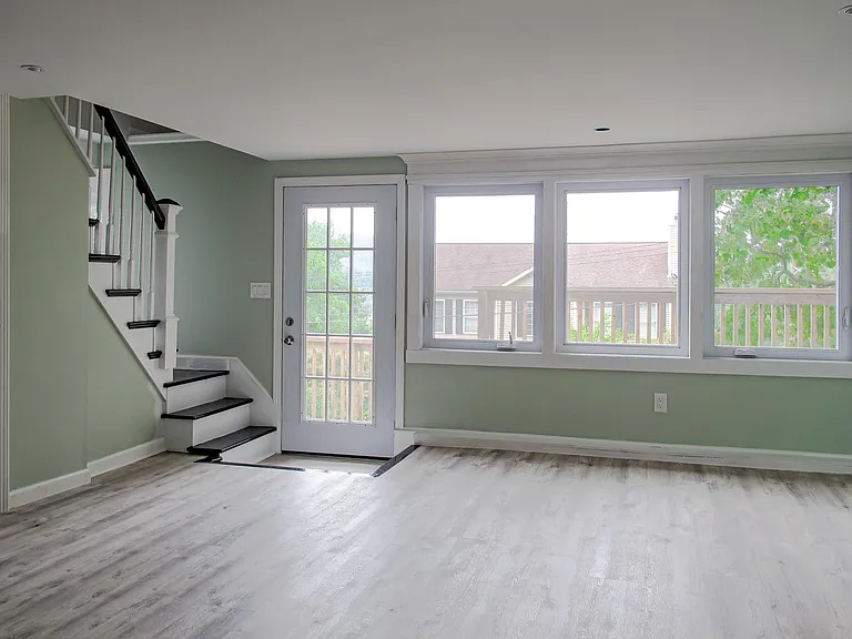 Family room, entrance