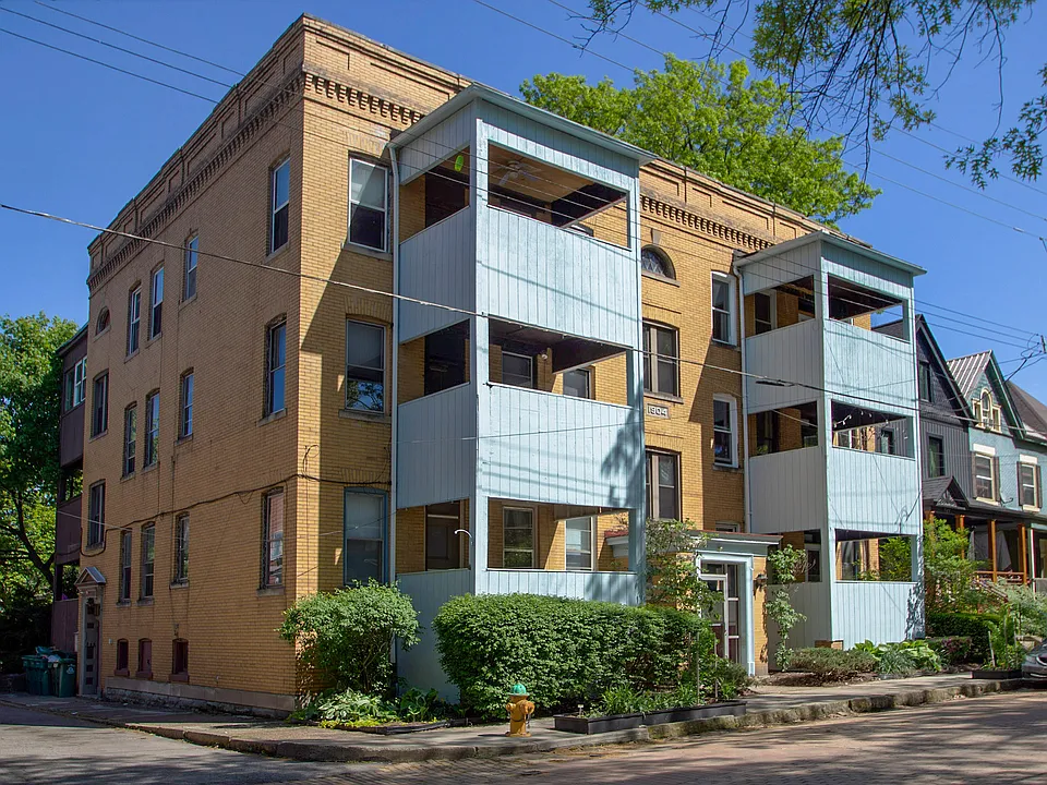 228 Union St #9