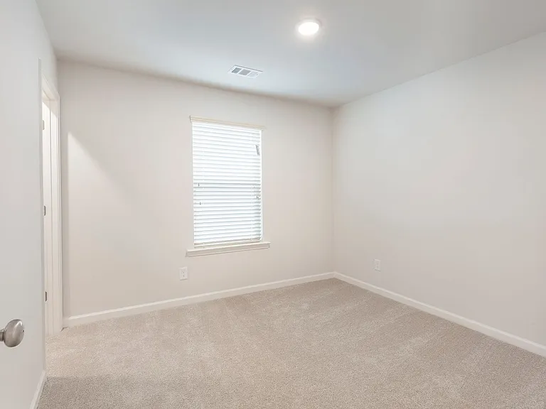 2943 Cottage Ln — Photo 19