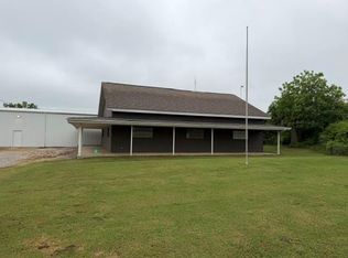 3212 E Walnut St, Tecumseh, OK 74873