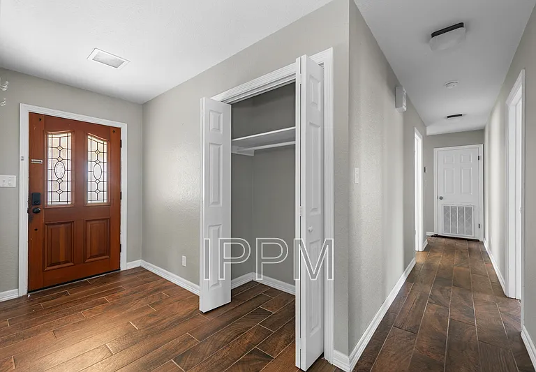 609 Inverary Dr — Photo 19