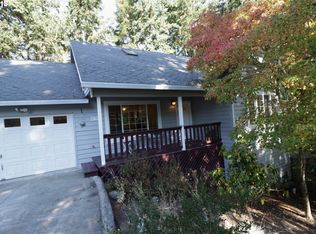 858 Brookside Dr, Eugene, OR