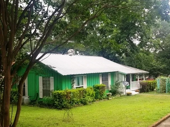 601 Shore Line Dr, Tool, TX 75143