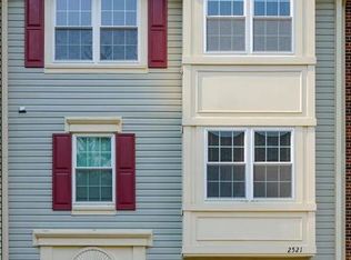 2521 Smoketree Ln, Crofton, MD 21114