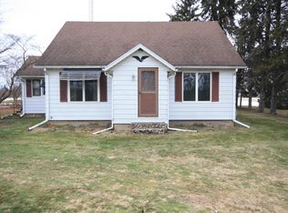 9575 Branch Rd, Watervliet, MI 49098