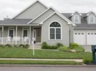 86 Caddyshack Dr, Chicopee, MA 01020