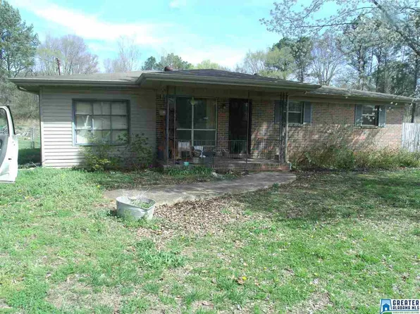 3254 Parkwood Dr, Anniston, AL 36201