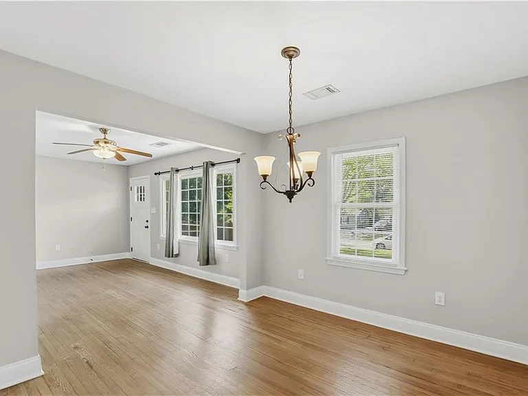 2866 Belvedere Ln — Photo 13