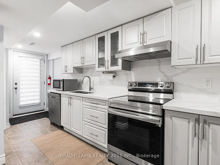 3 Hearson St #BASEMENT — Photo 14